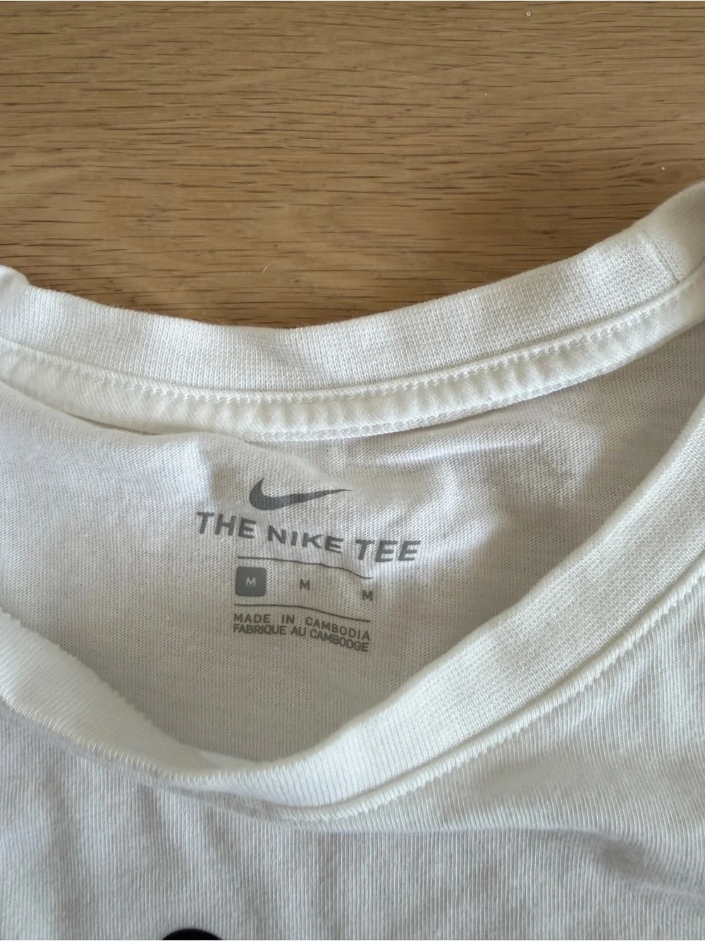 Nike White T-Shirt with Black 'London' Graphic and Pigeon